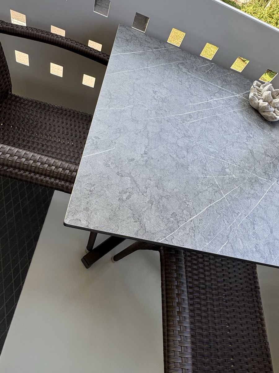 Set de table et chaises: Balkontisch Set – D'occasion à Schaffhausen par anouk2 1