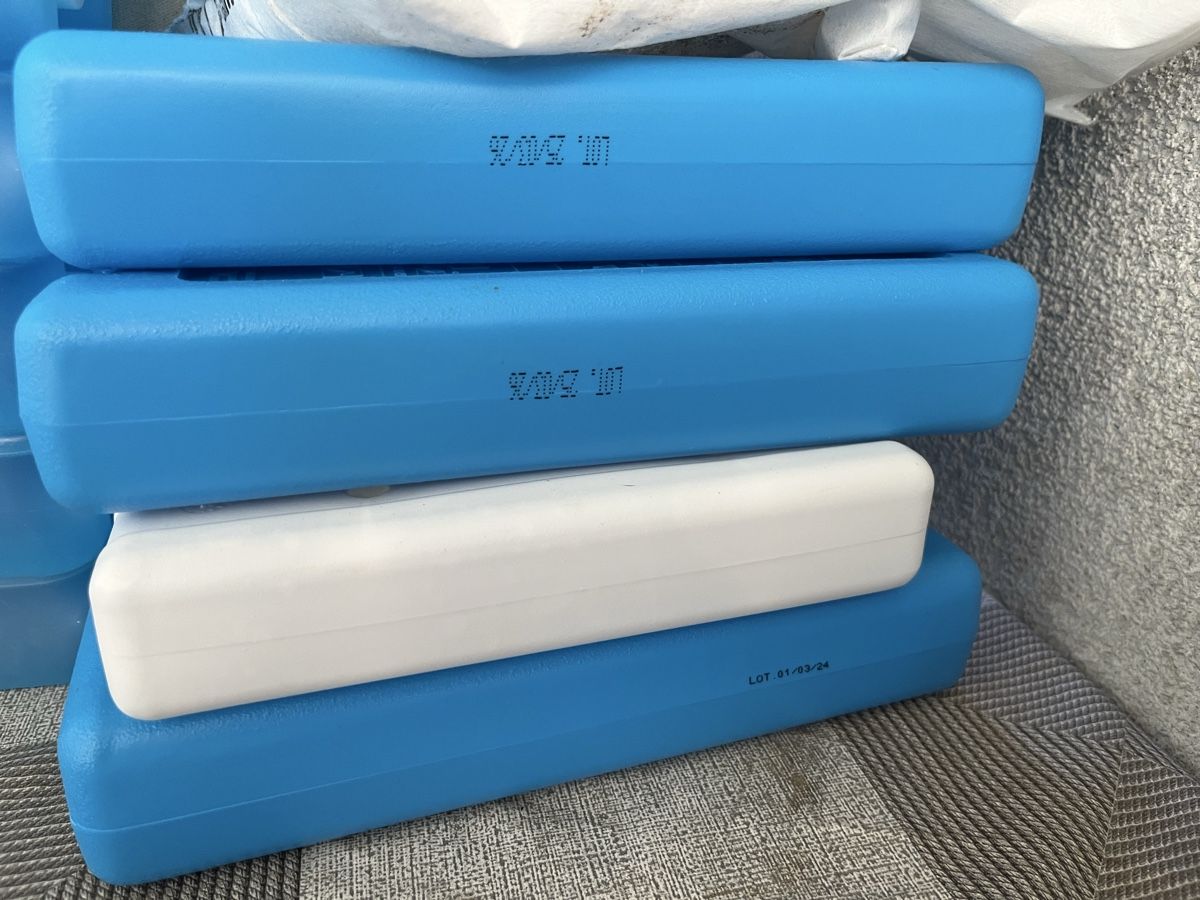 Füllmaterial: Blocchi refrigeranti blu e bianchi 10 pezzi lotto – Gebraucht aus Chiasso von fairy81 2