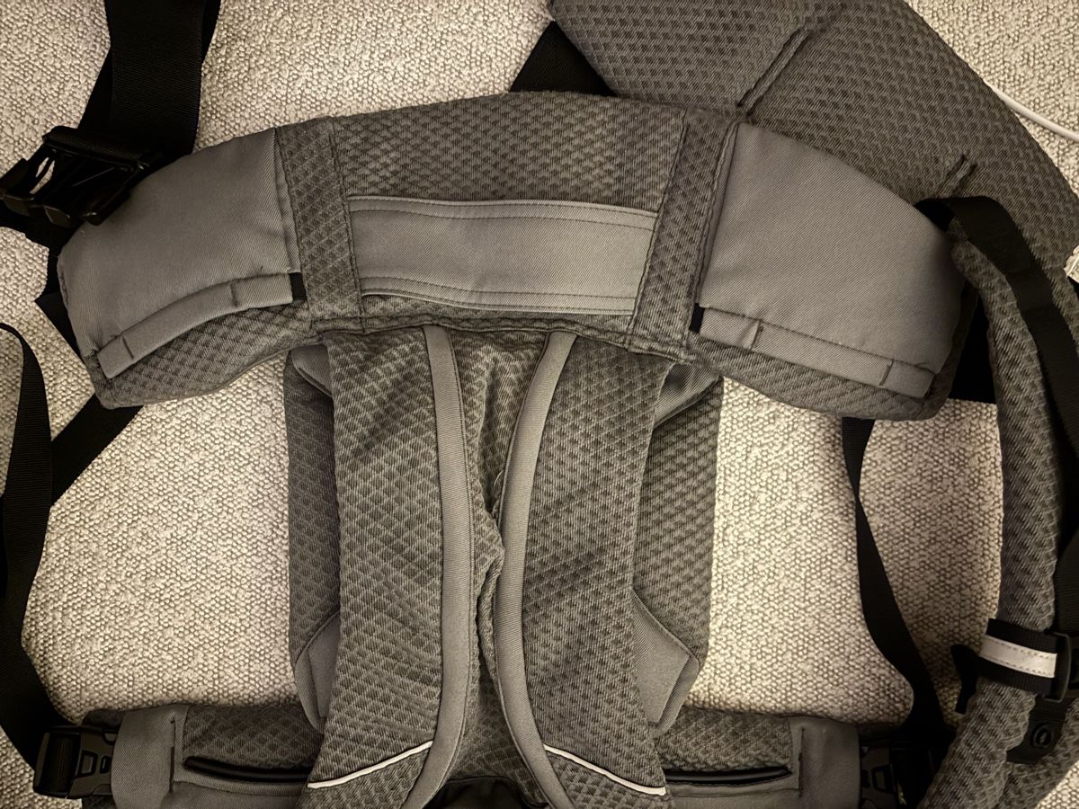 Ergo Baby Marsupi portabebè: Ergobaby 360 Babytrage grau – Usato da Bern venduto da Liviasp 2