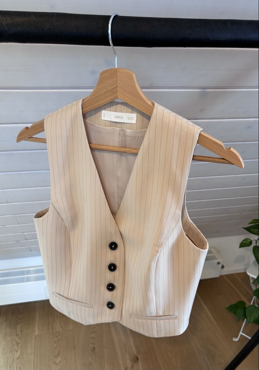 Mango Gilet & Giacche senza maniche: MANGO pinstriped vest, xxs – Nuovo (secondo la descrizione) da Kilchberg ZH venduto da ben_pc68 2