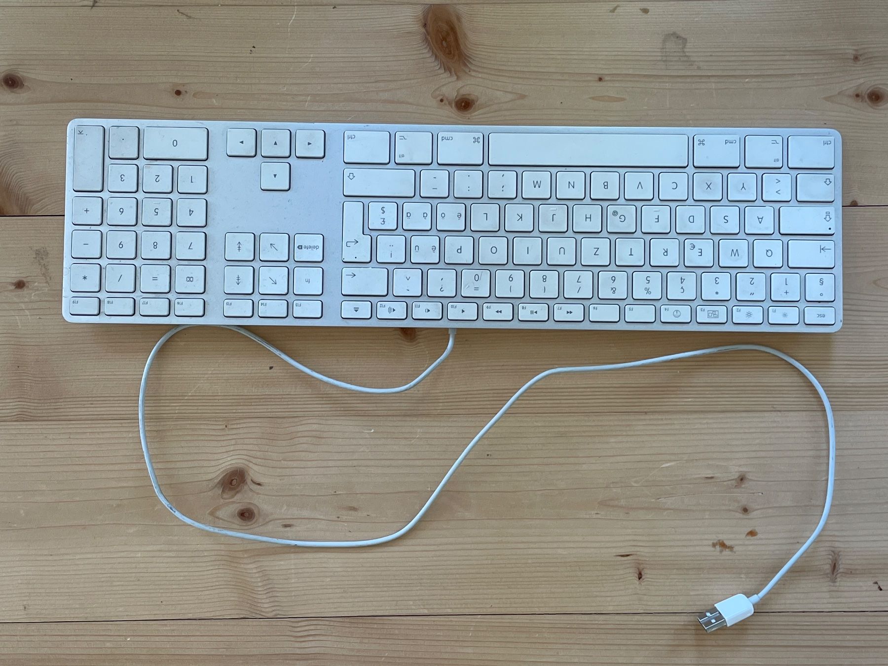 Apple PC: APPLE iMac 14.1 & Magic Keyboard – Usato da Frasnacht venduto da GracyStore 4