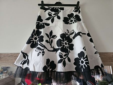 Jupe patineuse fleurs et tulle noir "MORGAN", taille "S".