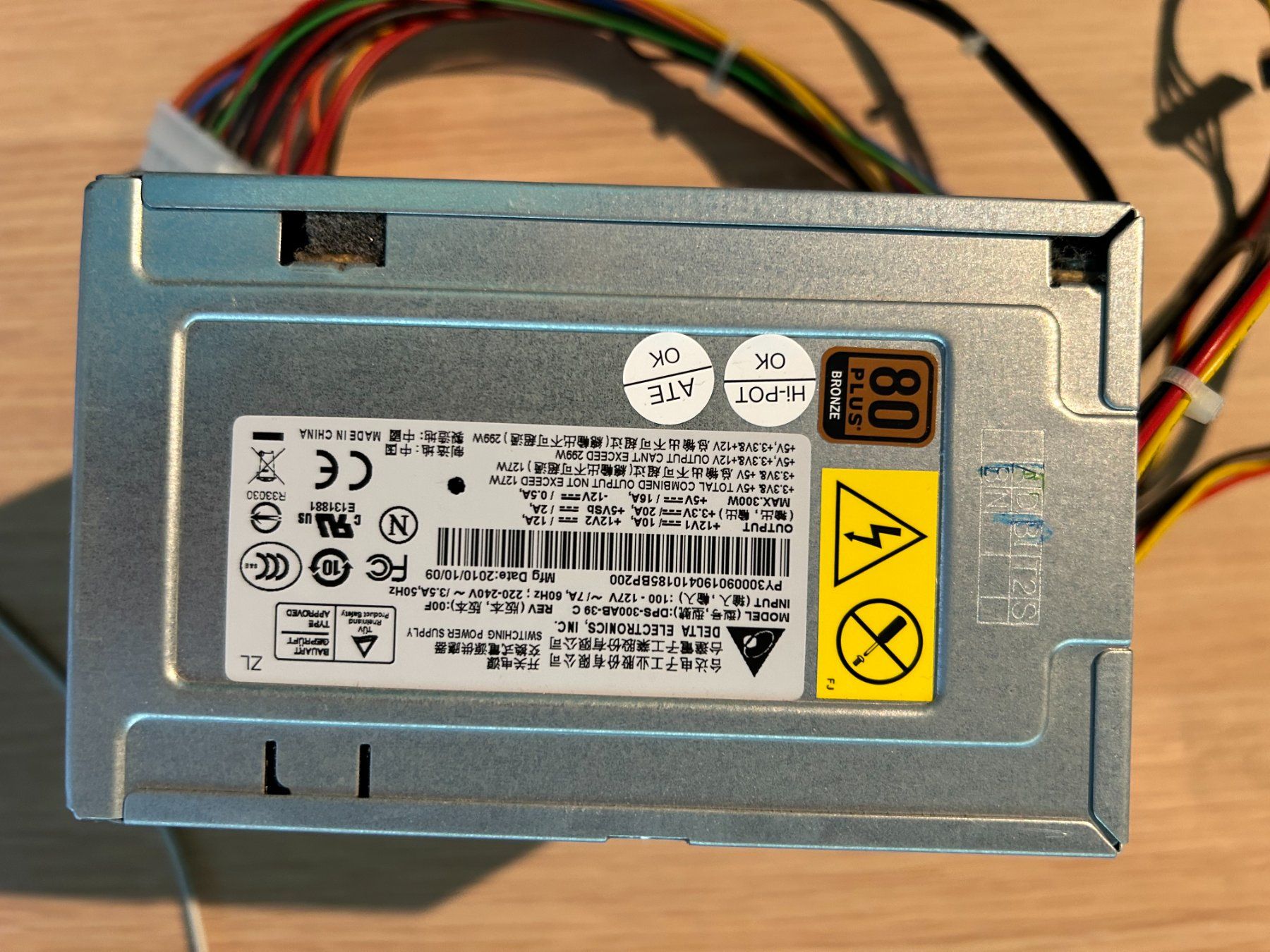 Componenti elettronici: PC-Netzteil – Usato da Hinwil venduto da steelpuls