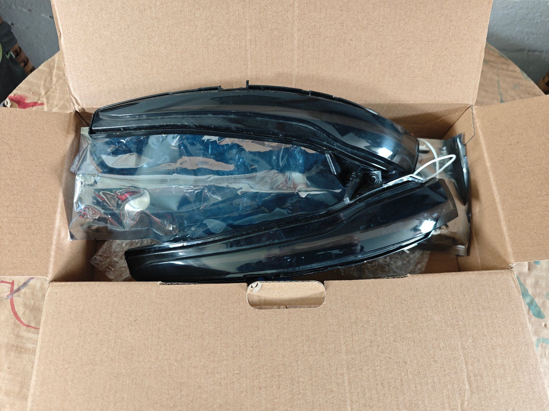 Tutti pezzi di ricambio auto: Dynamische Blinker für GLC X253 – Usato da Widnau venduto da Sendo2006 1