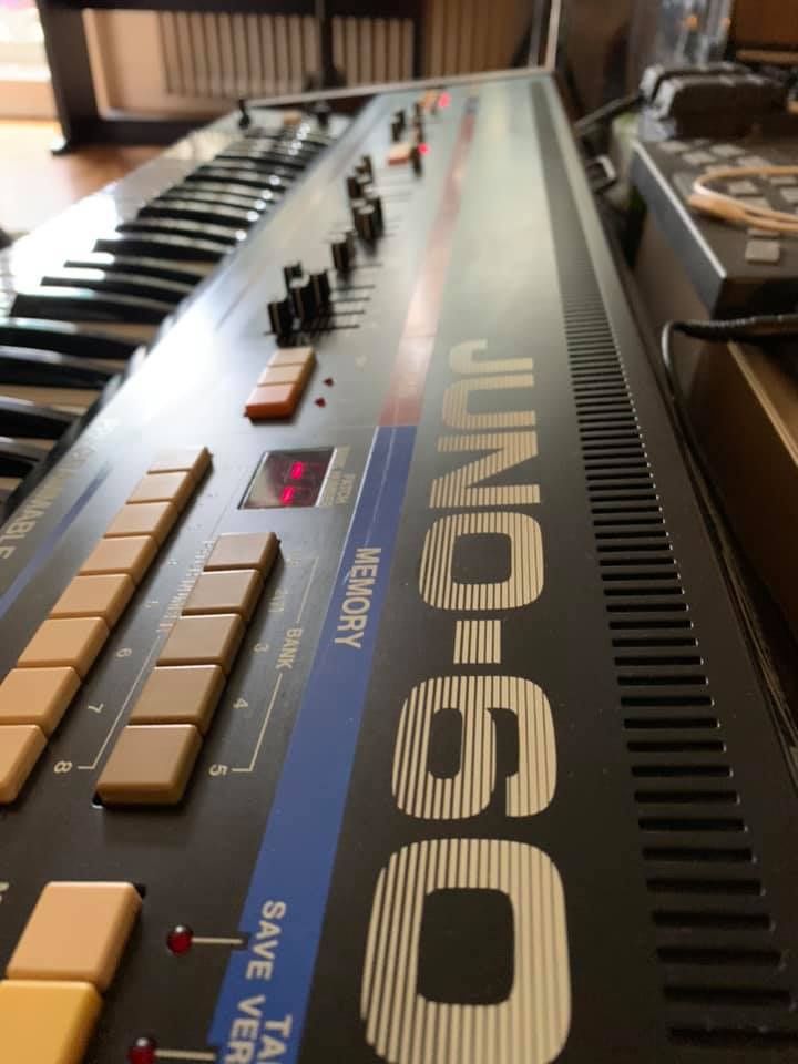 Roland Strumenti musicali: ROLAND JUNO 60 synth + JSQ-60 recorder/sequencer + MIDI/USB – Usato da Châtelaine venduto da _jules_verne_ 2