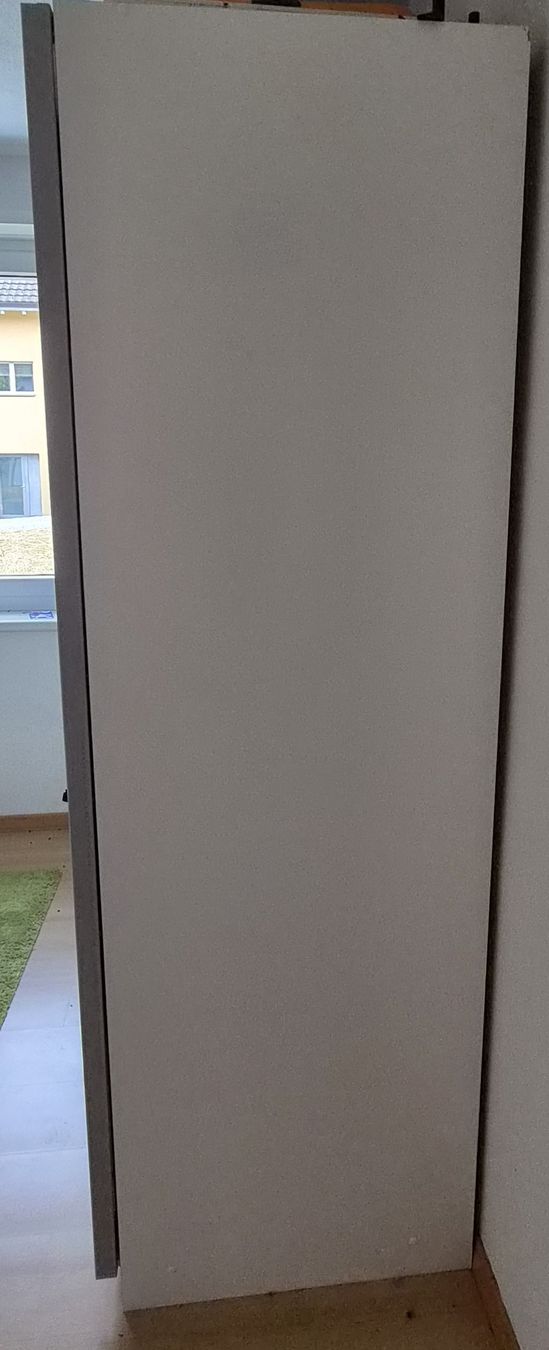 Armadi: Kleiderschrank  – Usato da St.Margarethen TG venduto da NikkiMicki 1