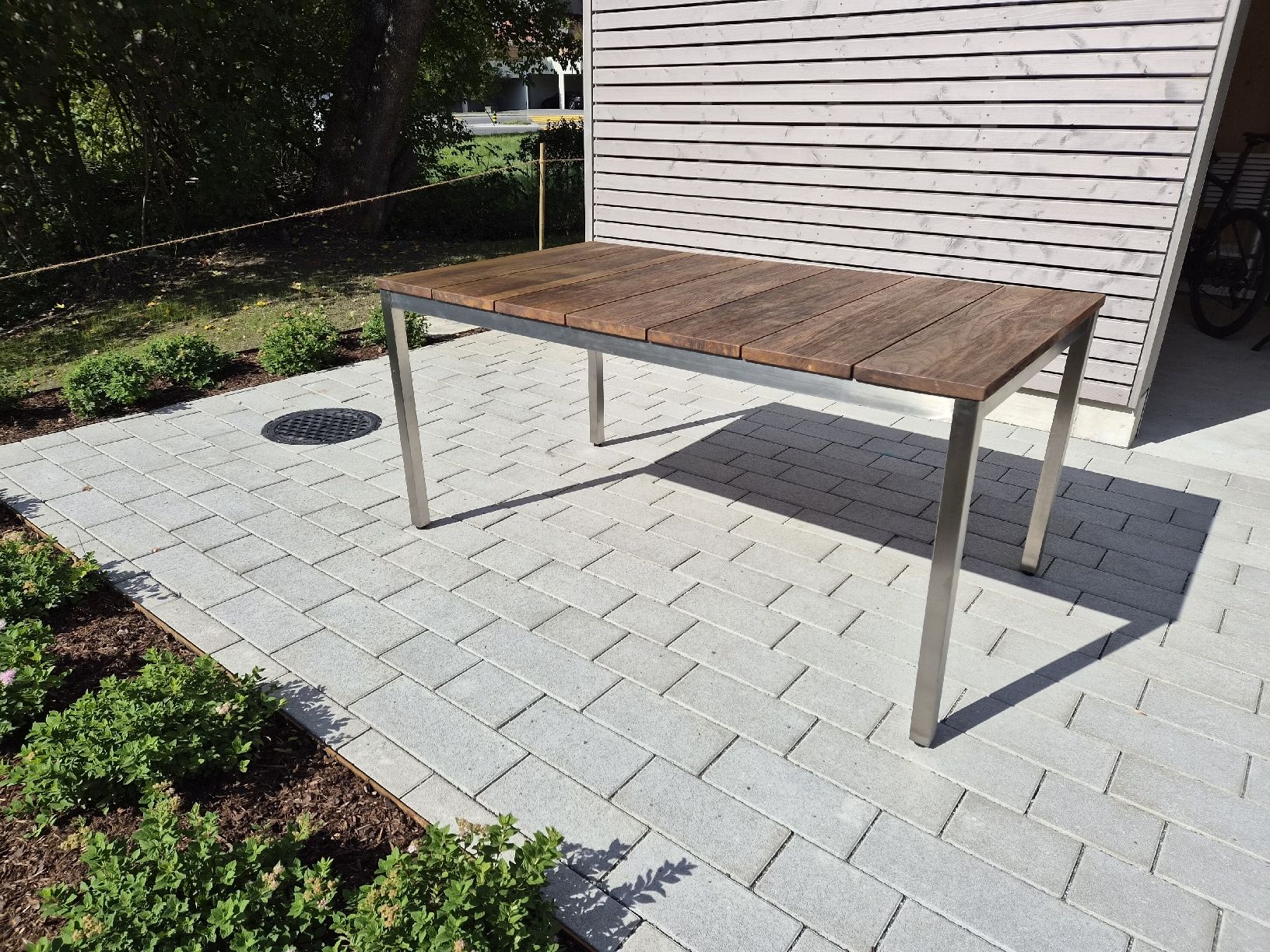 Tables: Gartentisch / greenline by ZEBRA – D'occasion à Adligenswil par SnoeggelsDR