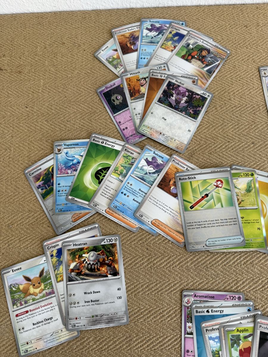Pokémon Sammelbilder & Trading cards: Pokemon Prismatic Evolutions Mini Tin Flareon mit 40 Karten – Neu (gemäss Beschreibung) aus Konolfingen von petzipetz 4