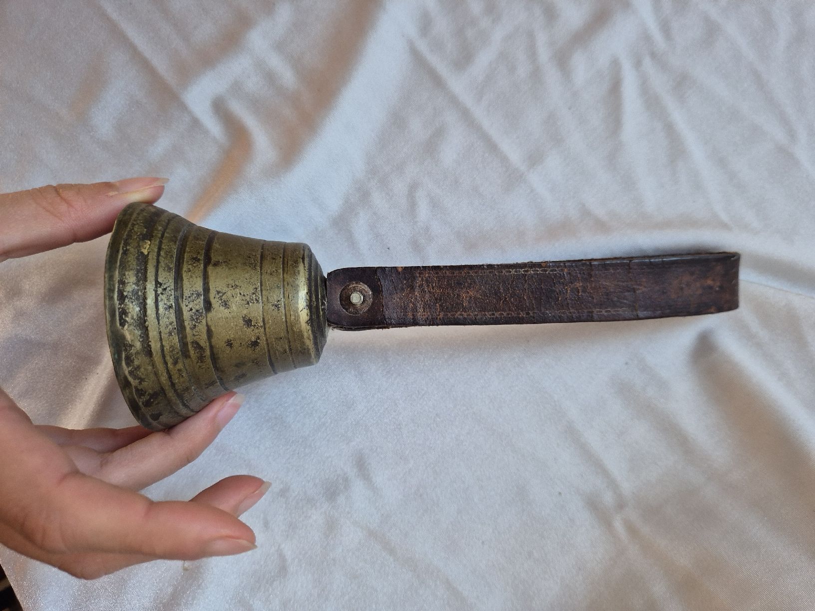Glocken & Treicheln: petite cloche – Gebraucht aus Genthod von Lenas9 1