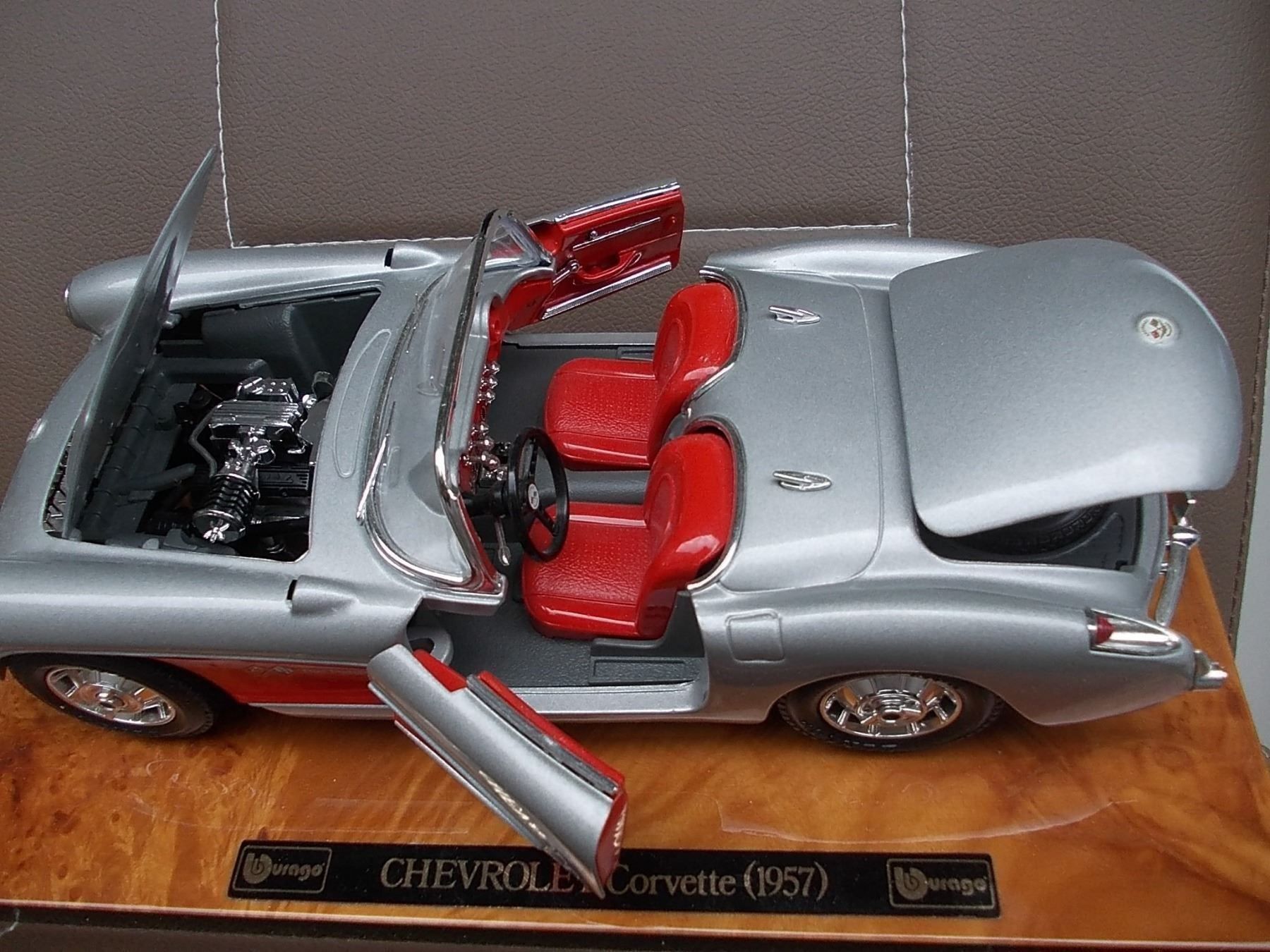 Chevrolet Modellini d'auto: 1957 Chevrolet Corvette – Usato da Chur venduto da oriori