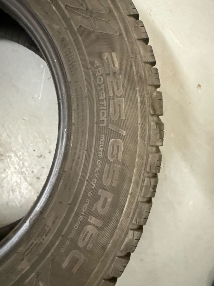 Nokian Pneumatici & Ruote complete: Winterreifen 225/65R16C – Usato da Engwilen venduto da Marco959