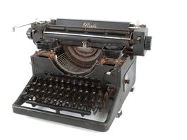 RUF Hermes 3, Antike Schreibmaschine