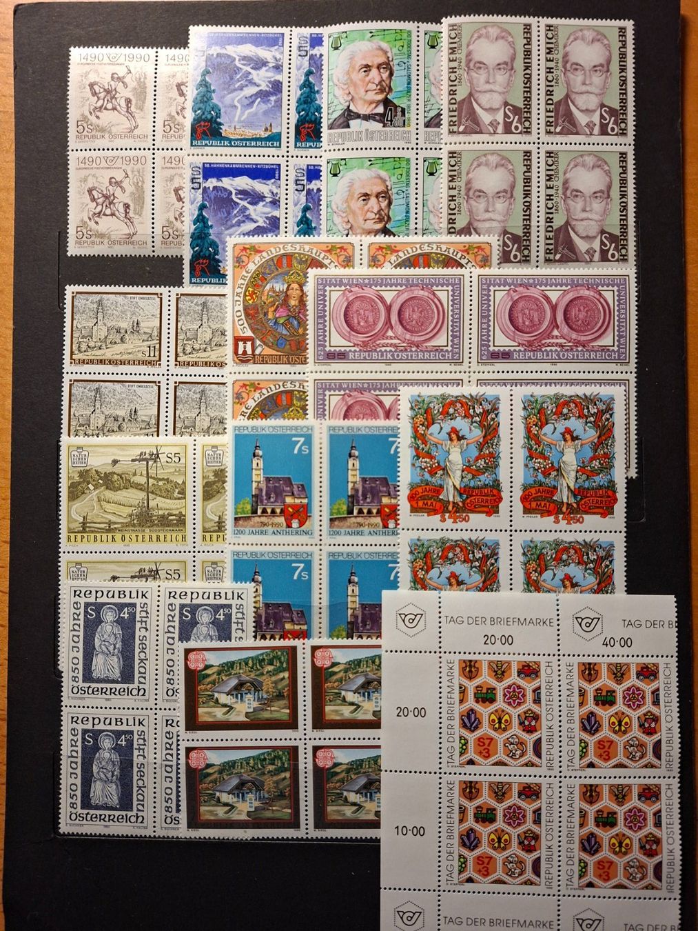 Tutti i francobolli: Oesterreich / Autriche 4er Blocks** 1990 – Usato da Confignon venduto da Alfda2000