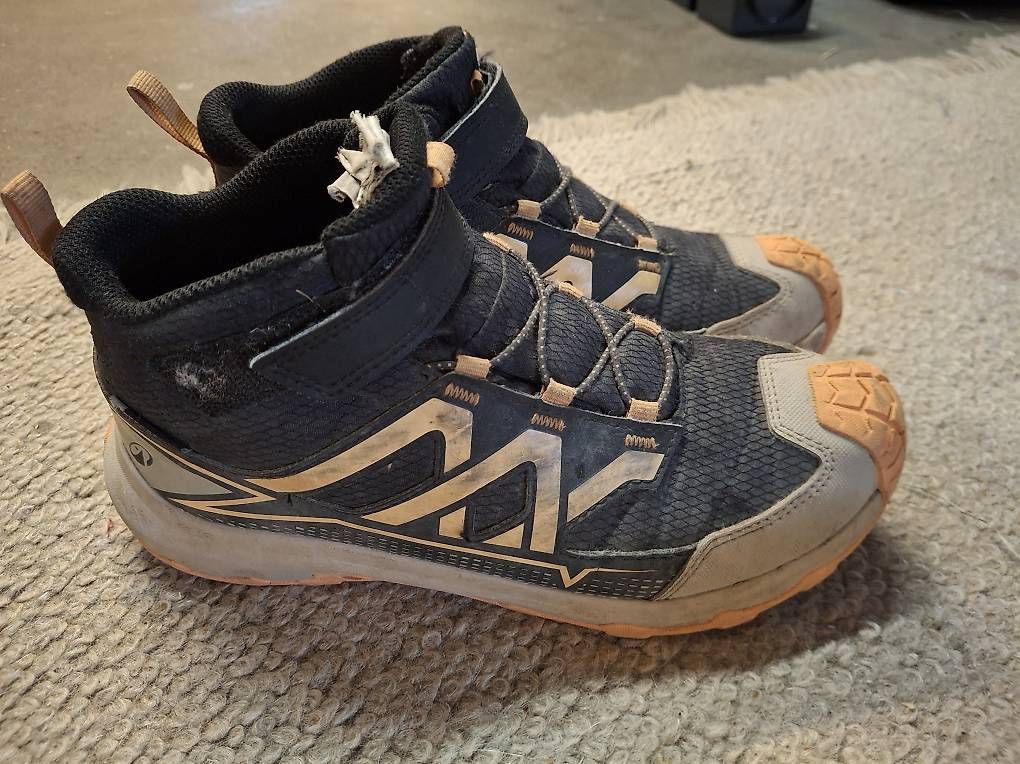 Chaussures garçon: Wanderschuhe 34  – D'occasion à Eriswil par swe_t72b
