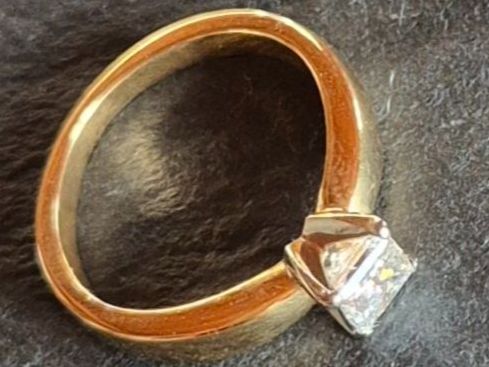 Anelli: Solitär-Verlobungsring mit Princess-Diamant – Usato da Erlach venduto da ha_si 8