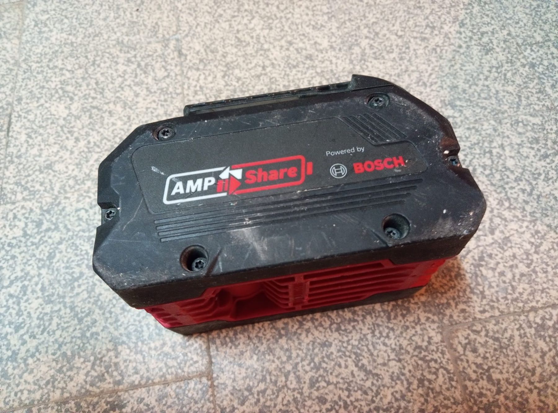 Bosch Accus & piles: Bosch Professional Battery – D'occasion à Bienne par Daniel_Schader 1