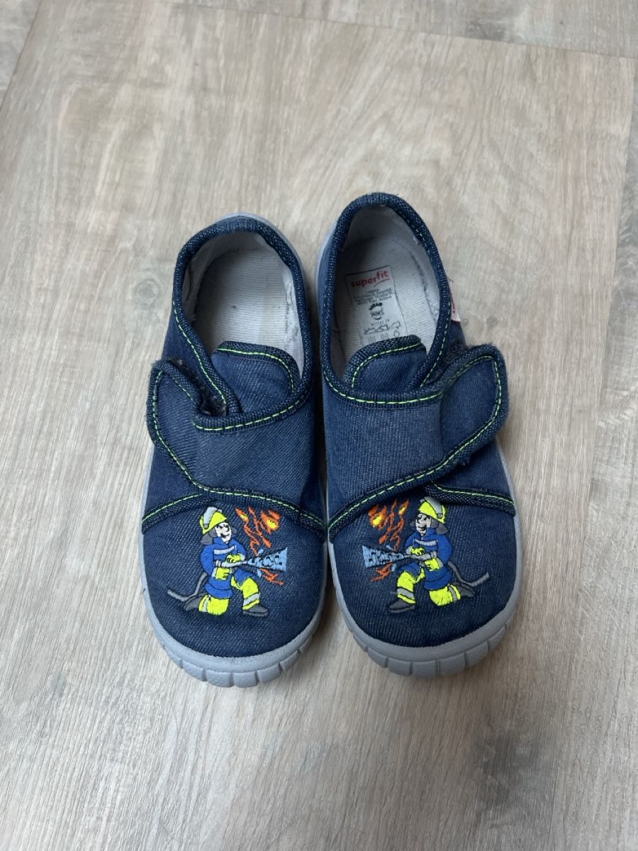 Elefanten Scarpe per ragazzi: Kinder Hausschuhe 27 – Usato da Bachenbülach venduto da Dana_Ondrasik