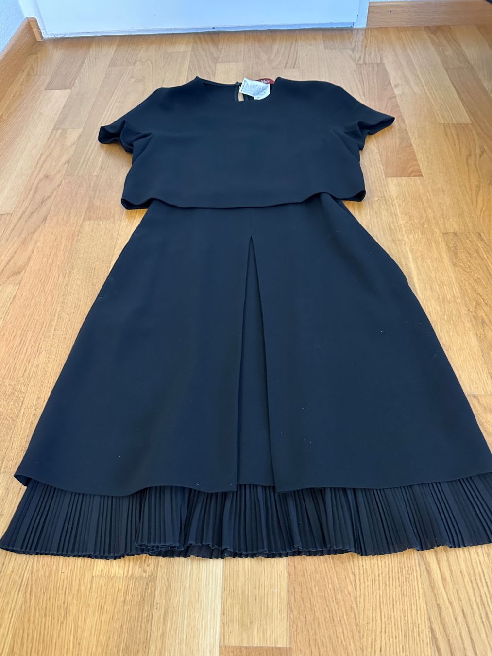 Max Mara Vestiti: MAX MARA Studio Kleid. Grösse IT.40/DE.36 – Usato da Gockhausen venduto da polli78
