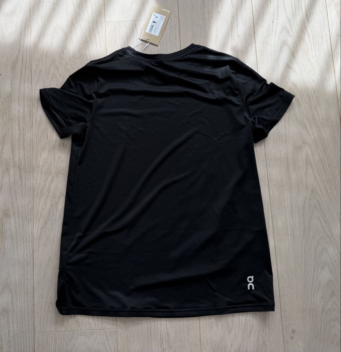 On T-shirt: On Core-T S  – Nuovo (secondo la descrizione) da Brig venduto da Zuckerfee13 1