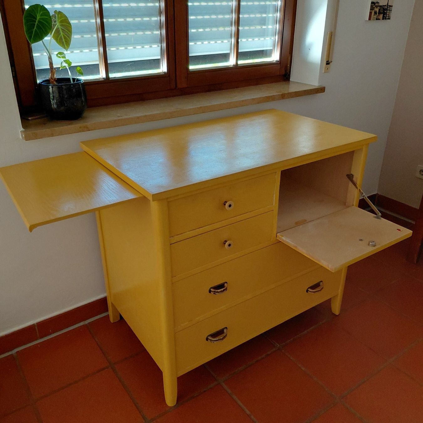 Victoria Möbel Kommoden: Vintage Kommode Victoria-Möbel – Gebraucht aus Ossingen von Schaffhausen333 2