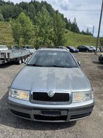SKODA Octavia Combi 4x4 TDI grau guter Zustand