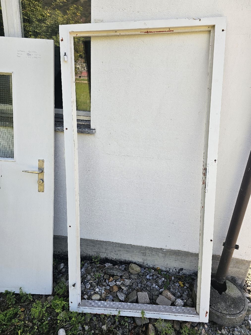 Portes: Massive Aussentüre mit Rahmen – D'occasion à Interlaken par Dieselpower111 1