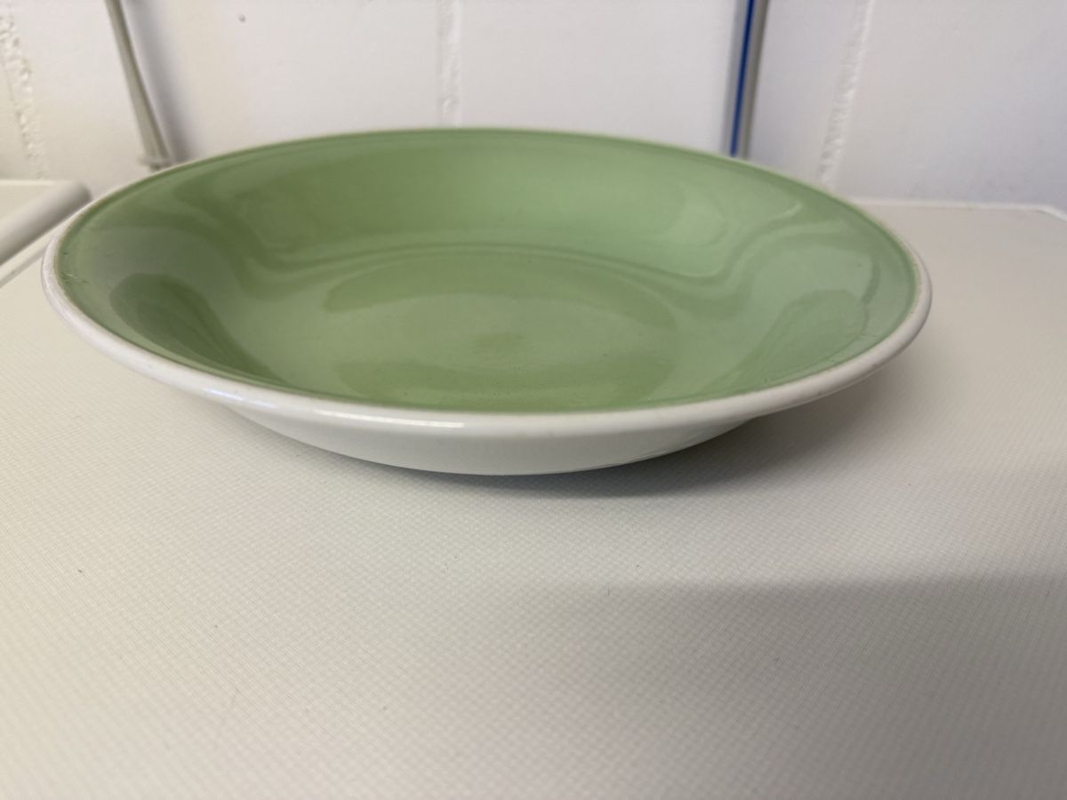 Rössler Piatti di portata: Plat rond vert Rössler 26 cm – Usato da Les Genevez JU venduto da fabliane 1