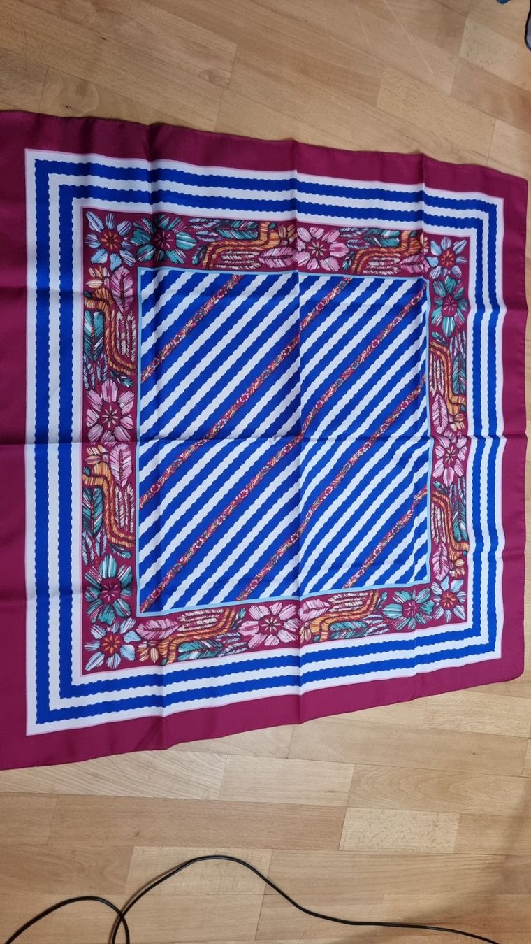Foulard & Sciarpe: Schicker tuch, Bordeaux/Blau gestreift, Blumenmuster – Usato da Wald ZH venduto da CapLux 1