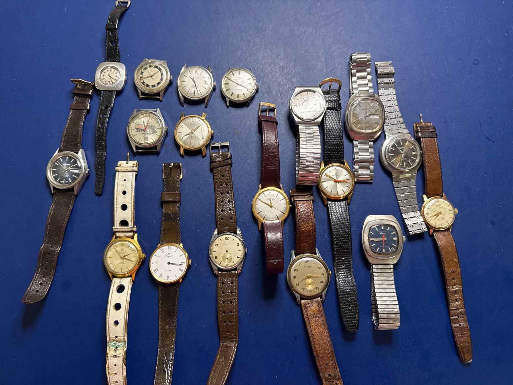 Montres: Top Vintage Uhrelot – Défectueux à Pfeffingen par Allhandelklgwatches