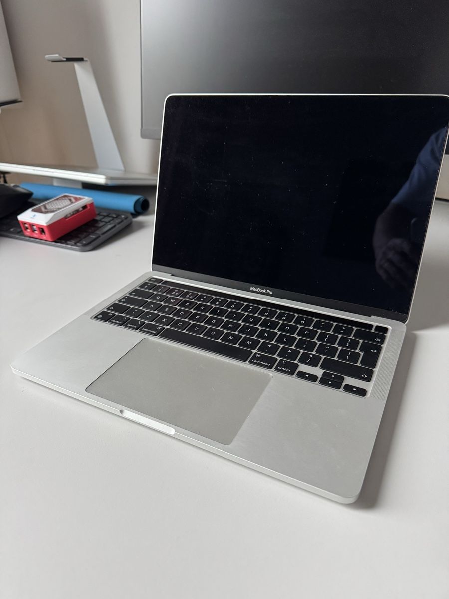Apple Portables: MacBook Pro M1 2020, 16GB RAM Defekt – Défectueux à Zürich par tim_t6kb 1