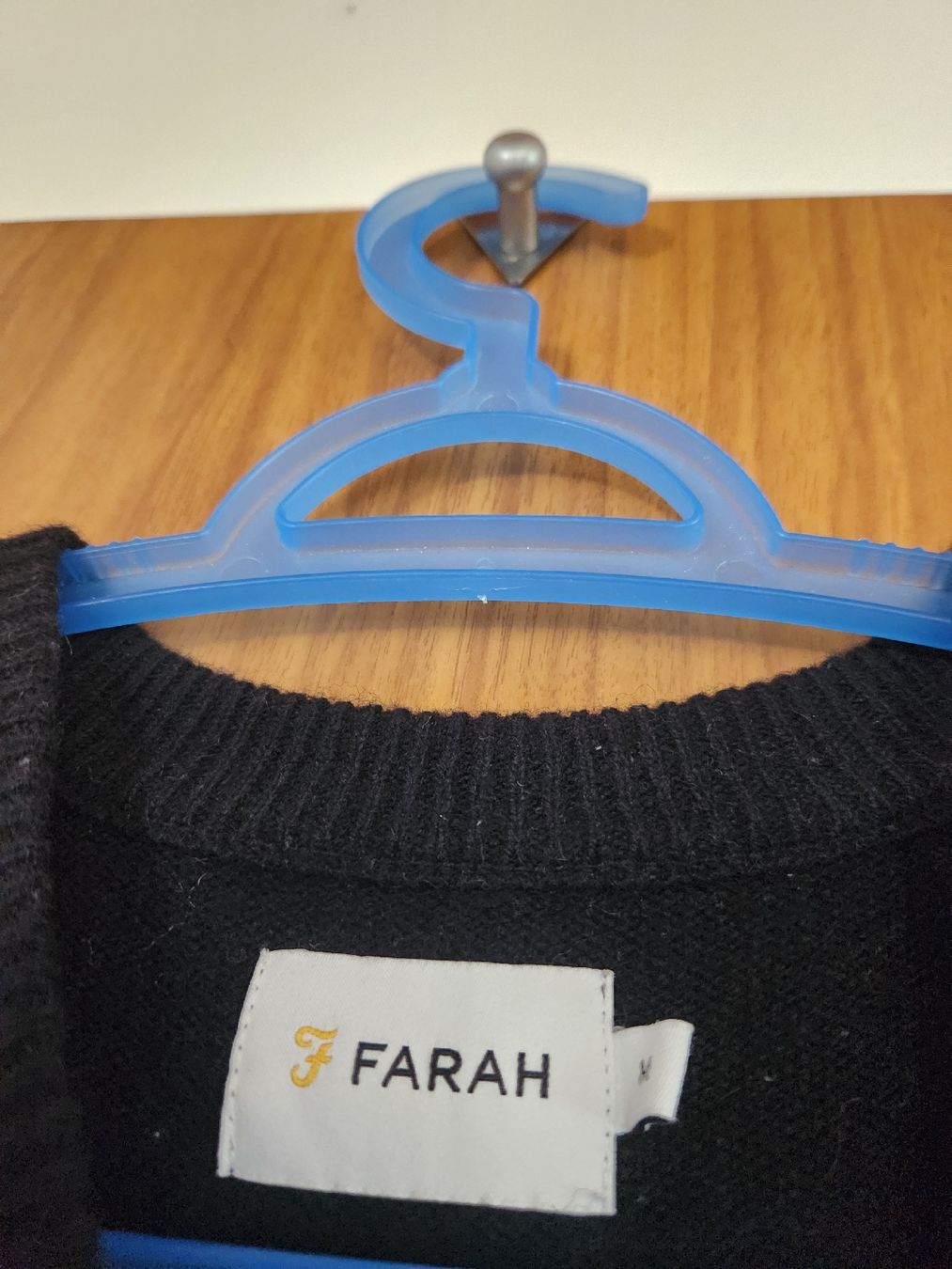 Maglioni & Felpe: Pull Farah 100% Laine Noir Taille M  – Usato da Niedergösgen venduto da Eva2410 4