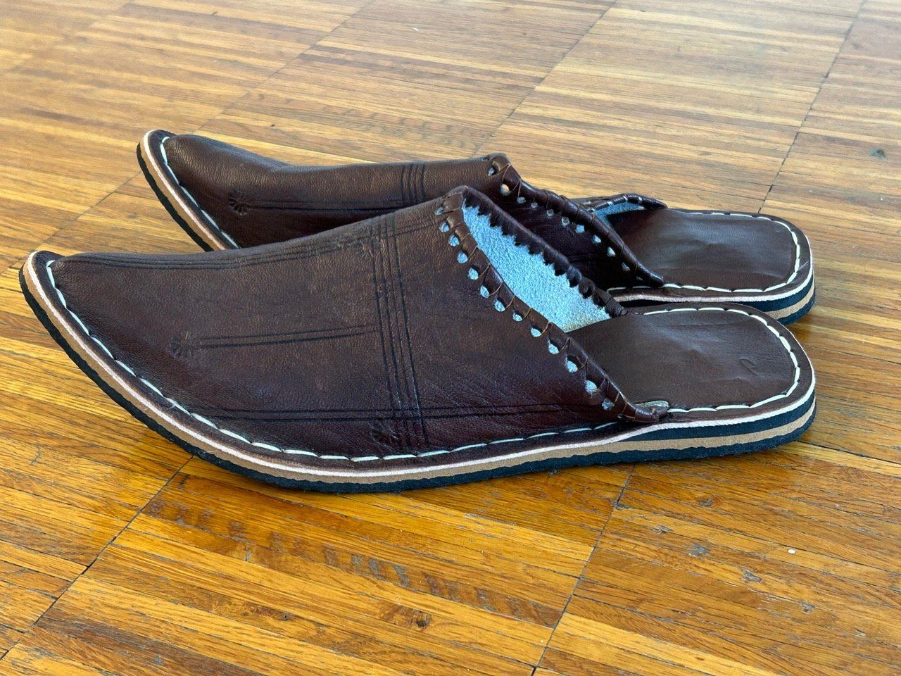 Chaussures femmes: Babouches – D'occasion à Zürich par chrigolo1 2