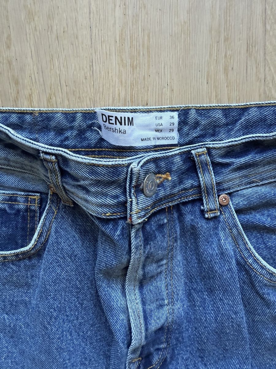Bershka Jeans: Coole blaue Jeans – Usato da Zürich venduto da sandro_colombini 2