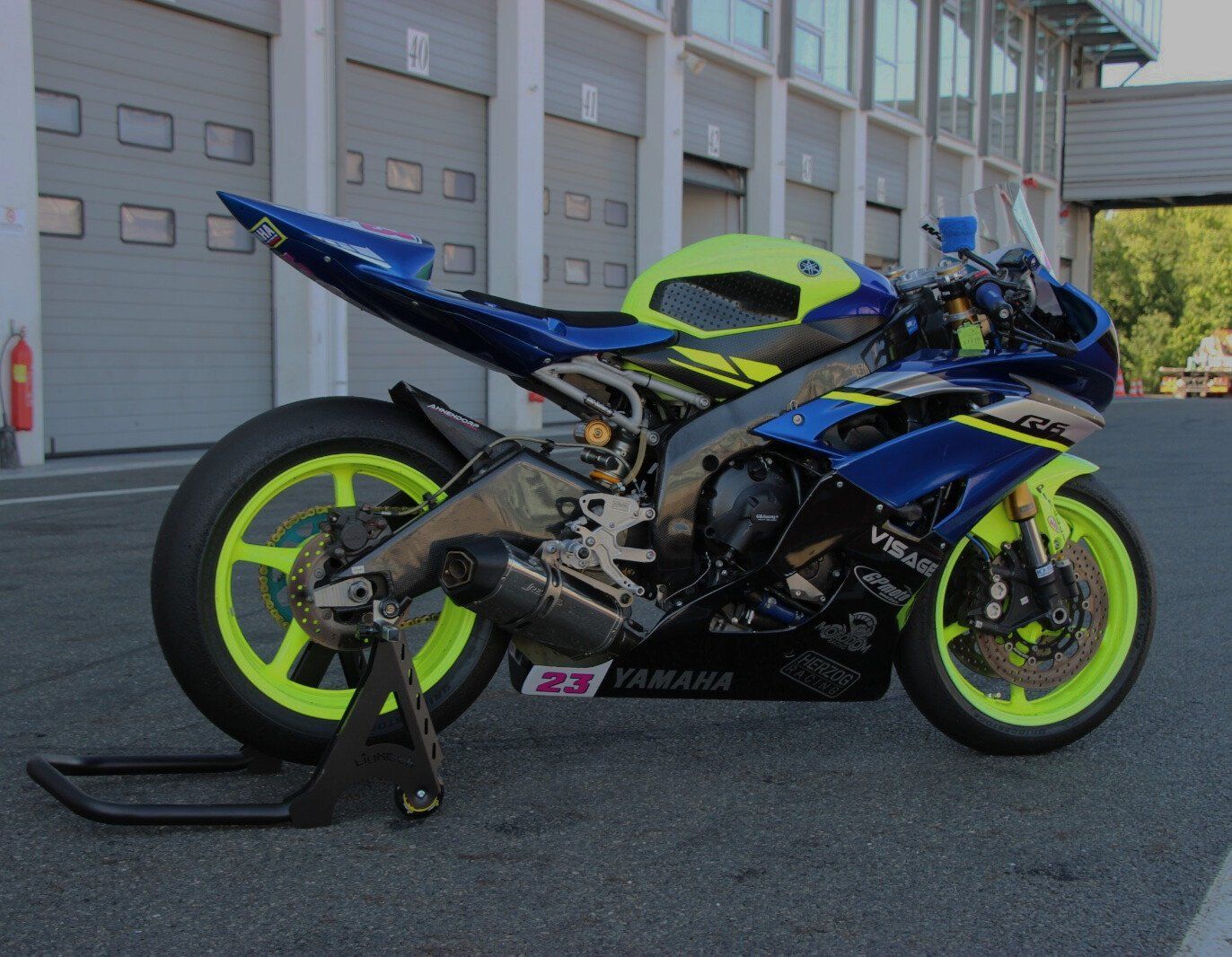 Yamaha Strada: Yamaha R6 – Usato da Zwillikon venduto da Yoilla 3