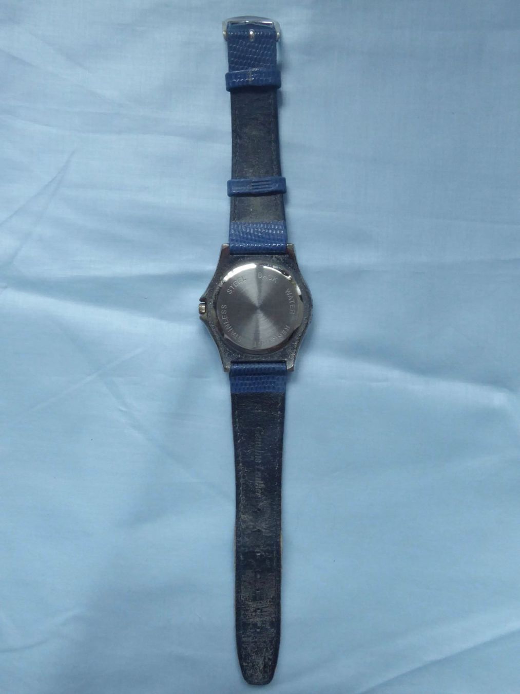 Uhren: blaue Quarz Uhr – Gebraucht aus Zürich von Chaeffeler 3