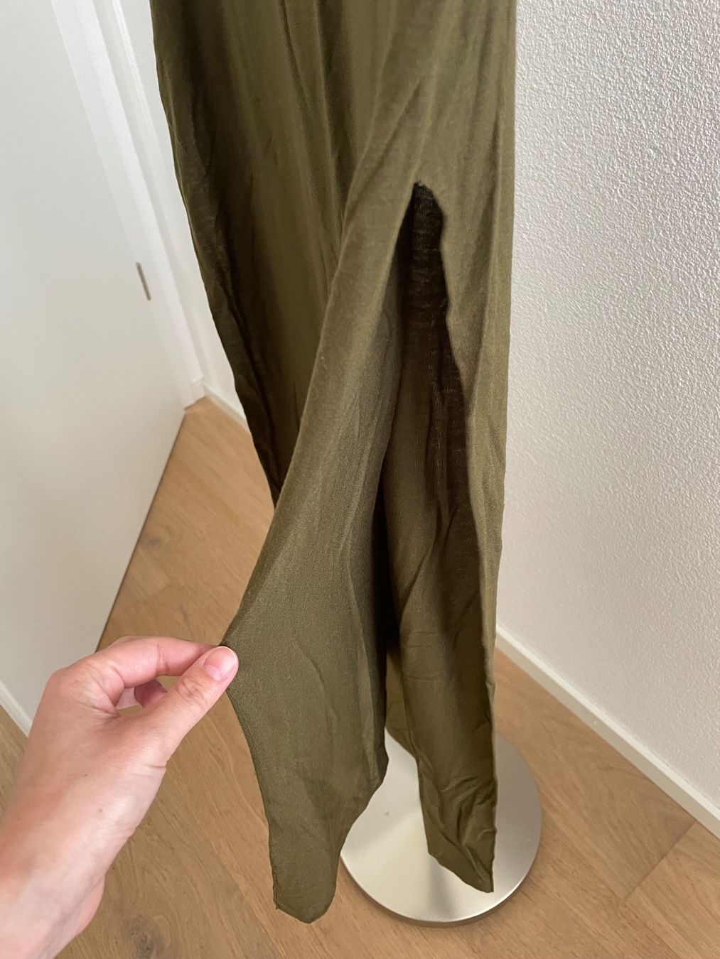 Bershka T-shirt: Bershka langes Tshirt – Nuovo (secondo la descrizione) da Selzach venduto da iagiag98 1