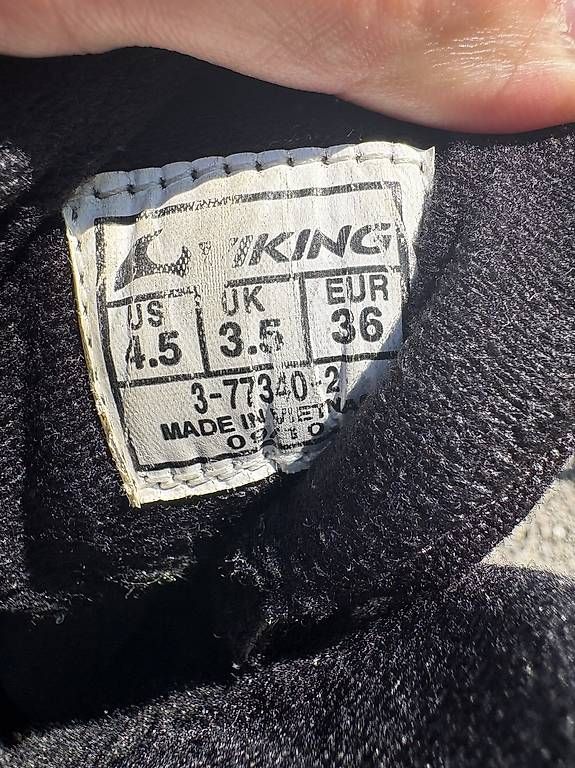 Chaussures garçon: Viking Winterschuhe Grösse 36 – D'occasion à St. Erhard par dag_y7kx 3