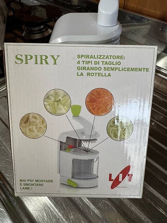 Elettrodomestici da cucina: Spiralizzatore per verdure  – Usato da Lugano venduto da rob_9cln