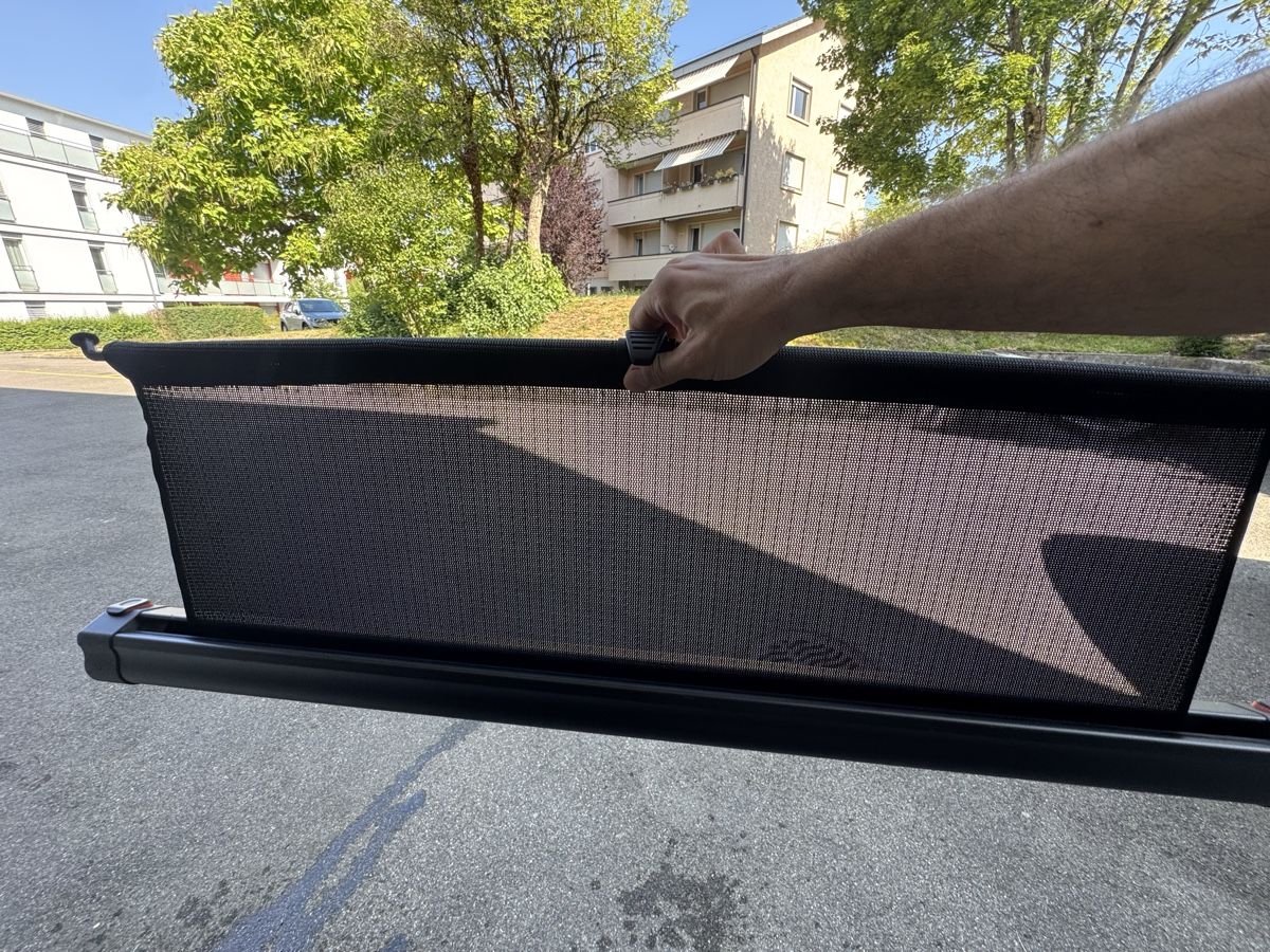 Audi Tutti pezzi di ricambio auto: Audi A4 B8 Trennnetz – Usato da Bronschhofen venduto da BCat7R