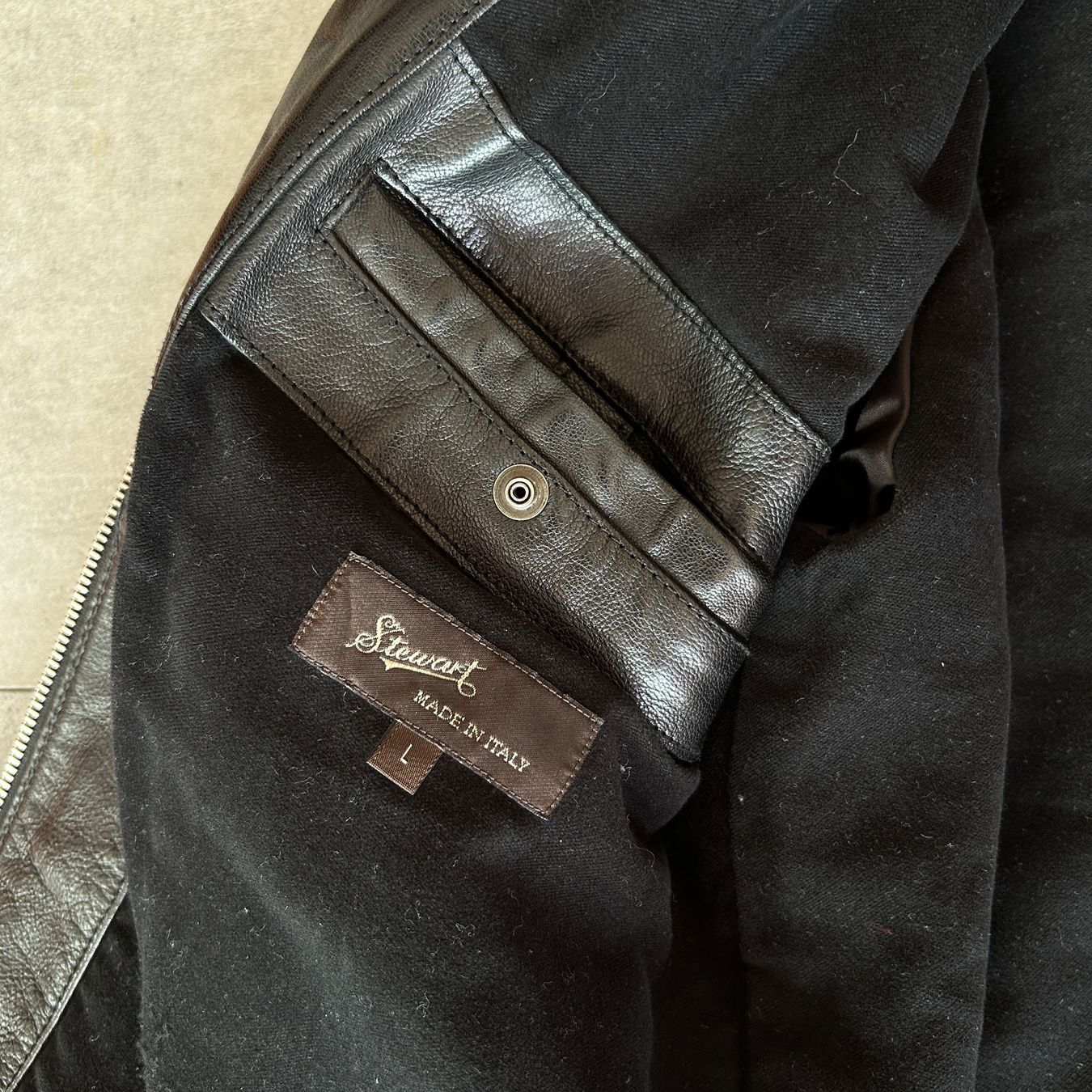 Vestes: 2000s Stewart Leather Jacket – D'occasion à Bern par shoprestoredvintage 4