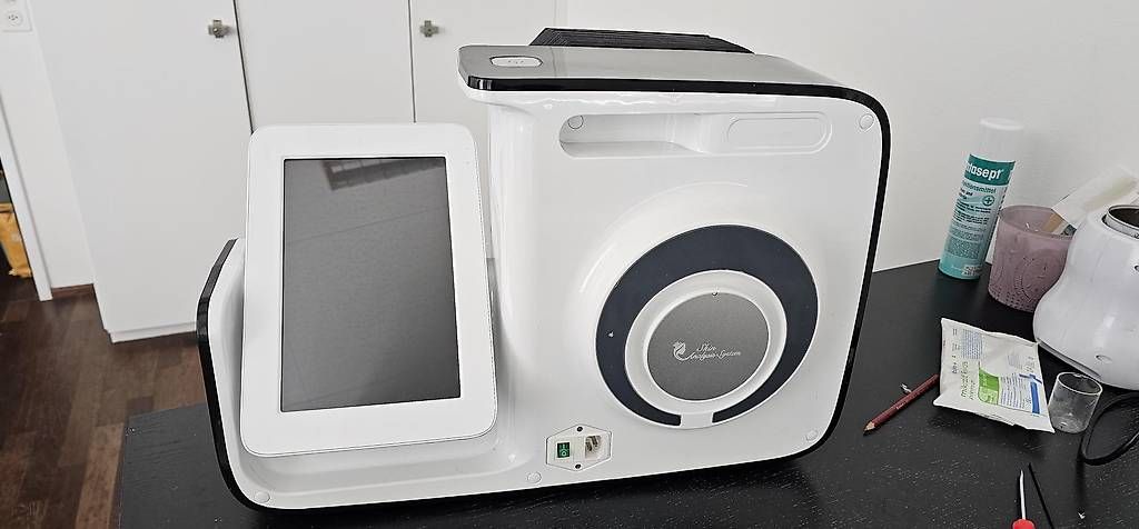 Attrezzature mediche: Hautanalysegerät - Skin Analysis System – Usato da Zürich venduto da Tornadorey 1