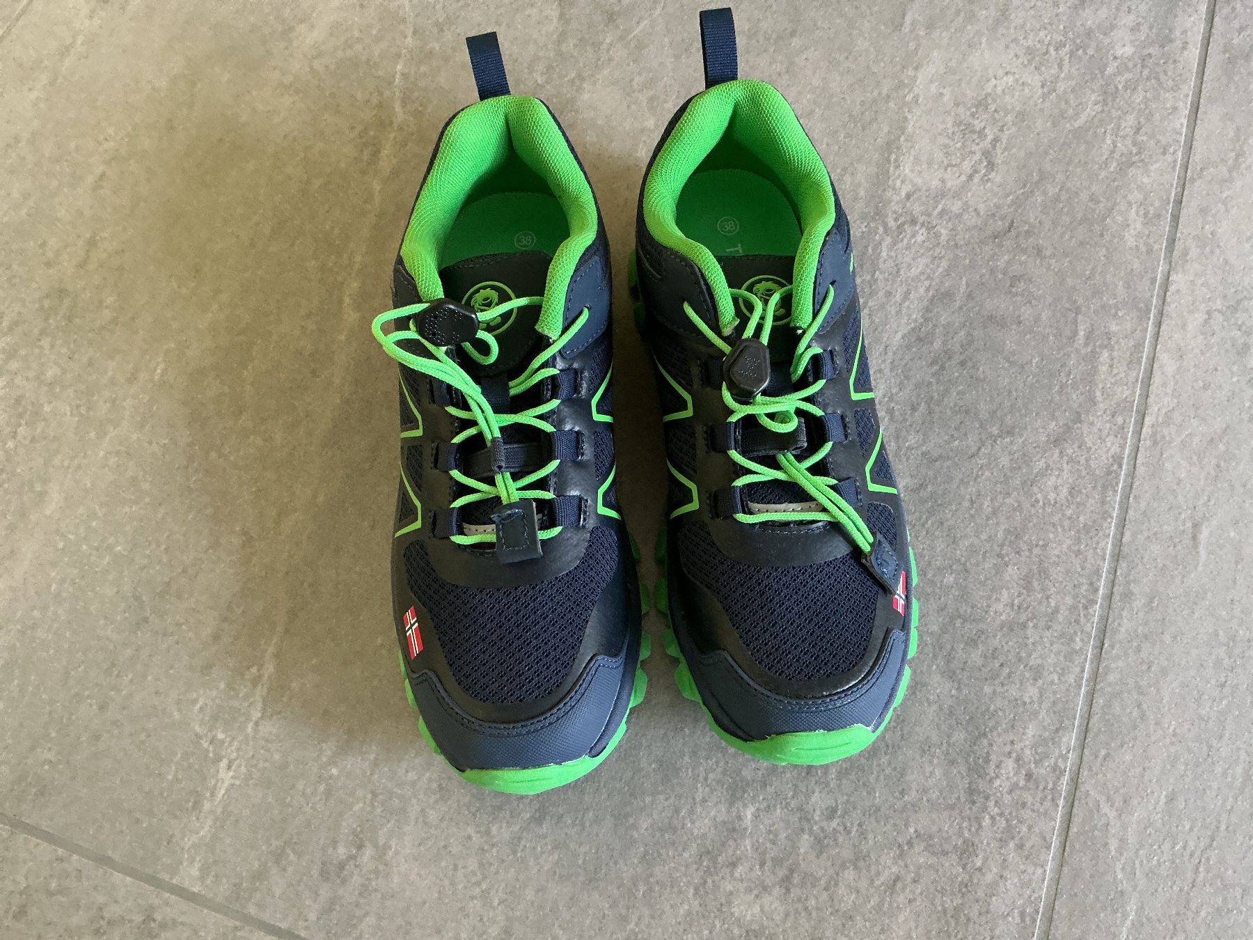 Scarpe da uomo: Outdoor Schuh Trollkids, Gr. 38 – Usato da Schinznach Dorf venduto da Balz1968
