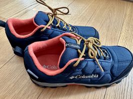 Columbia Waterproof Winter Shoes - Size 37 - Warm & Cozy!