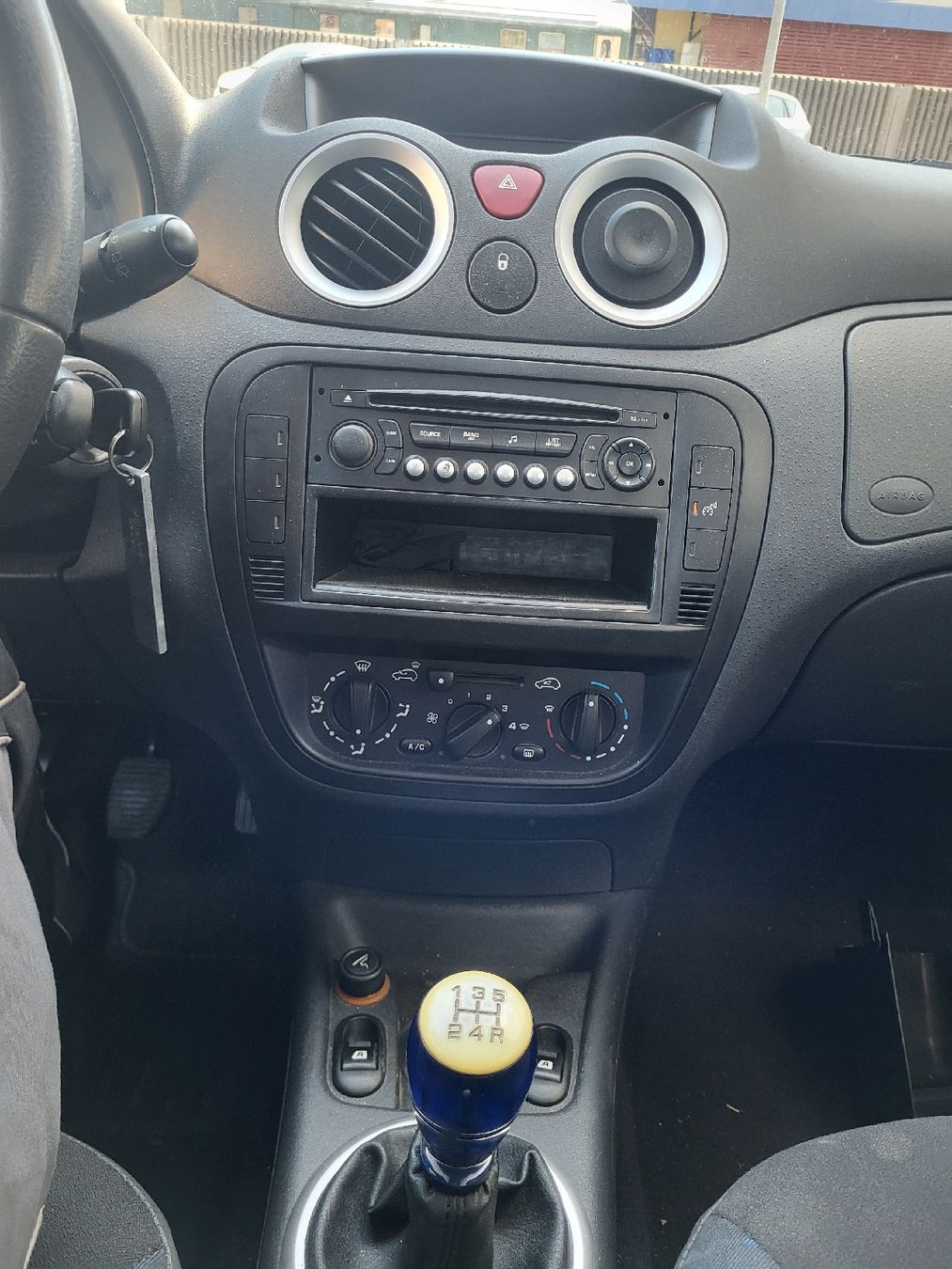 Citroën Autos: Citroen C2 1.1i geschaltet – Gebraucht aus Brugg AG von AmGleis-5200 5