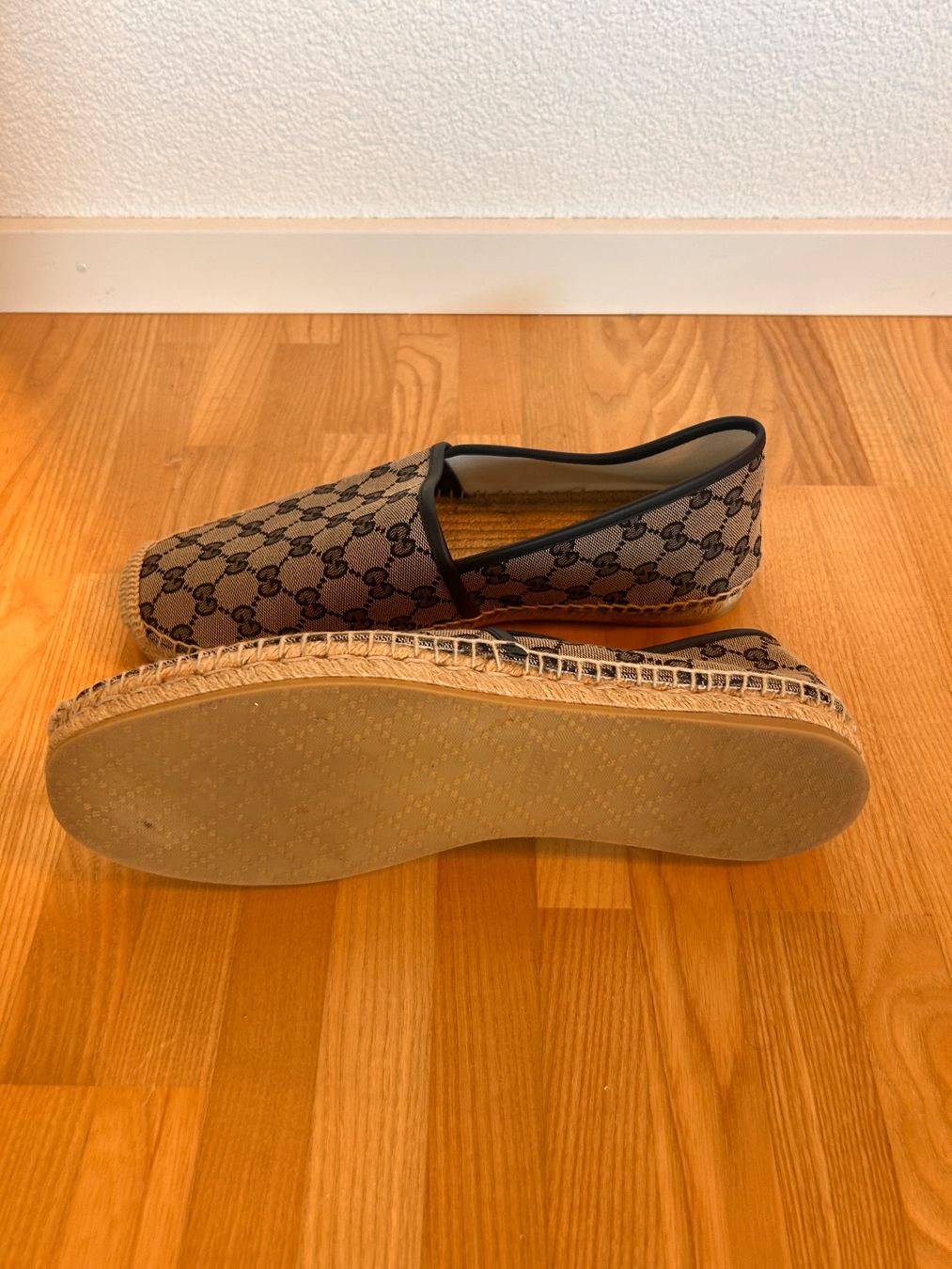 Gucci Scarpe da uomo: Gucci Espadrilles Gr. 11.5 - neuwertig – Nuovo (secondo la descrizione) da Brüttisellen venduto da ThommyK 3