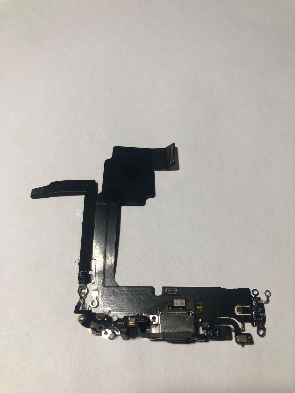 Caricabatterie: Connecteur de charge Iphone 15 pro originale – Nuovo e nell'imballaggio originale da Leukerbad venduto da ray_lyv7
