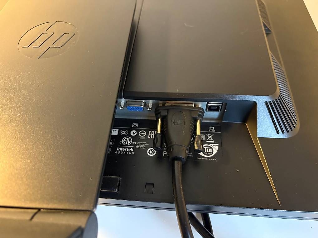 Ecrans: Monitor HP EliteDisplay E231  – D'occasion à Bern par Janarotter 3