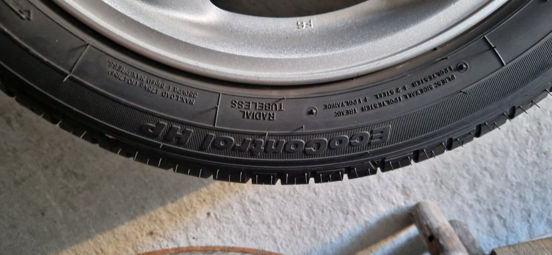 Pneus & Kompletträder: MX 5 Felgen mit Pneu – Gebraucht aus Oberriet SG von fergi195152 2
