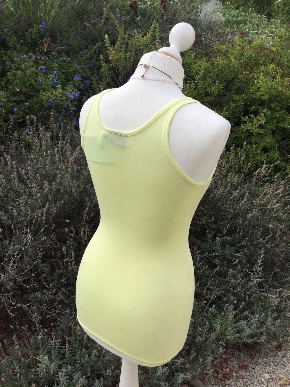 Yes Or No Top: Top jaune marque YESorNO new – Nuovo e nell'imballaggio originale da Agiez venduto da chouchanelle 5
