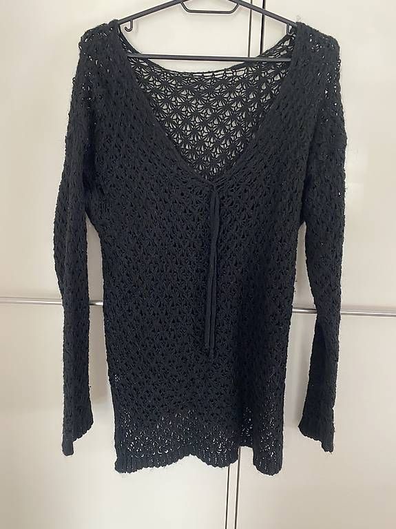 Pulls & Sweat-shirts: Schwarzes Grobstrick Strickaccessoire  One Size – D'occasion à Rorschach par Lauraq12